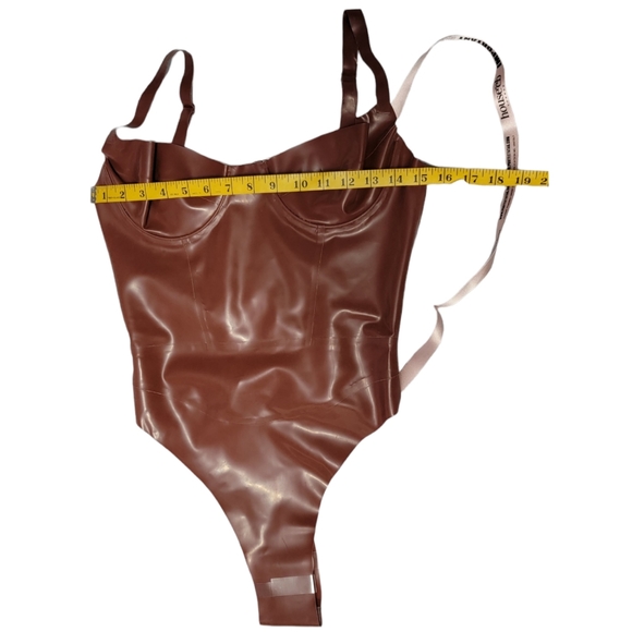 L Coca Bodysuit Latex From House Of CB - Picture 11 of 13